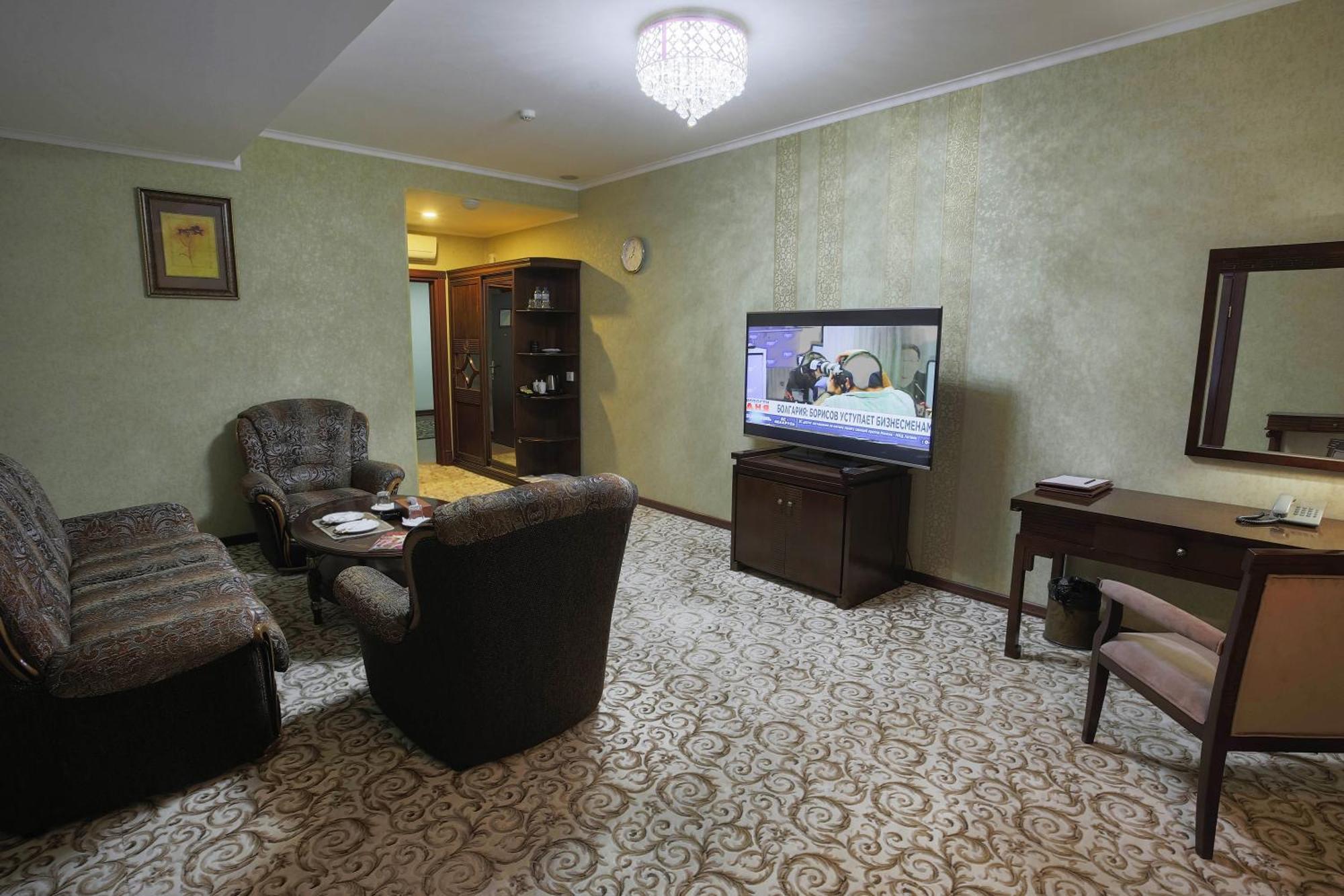Zargaron Plaza Hotel Bucara Exterior foto